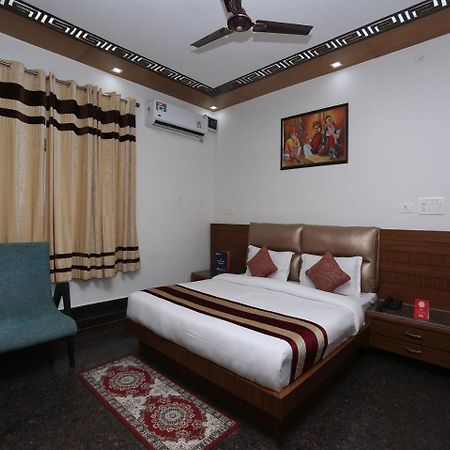 Oyo 10448 Green View Home Stay Dehradun Dış mekan fotoğraf