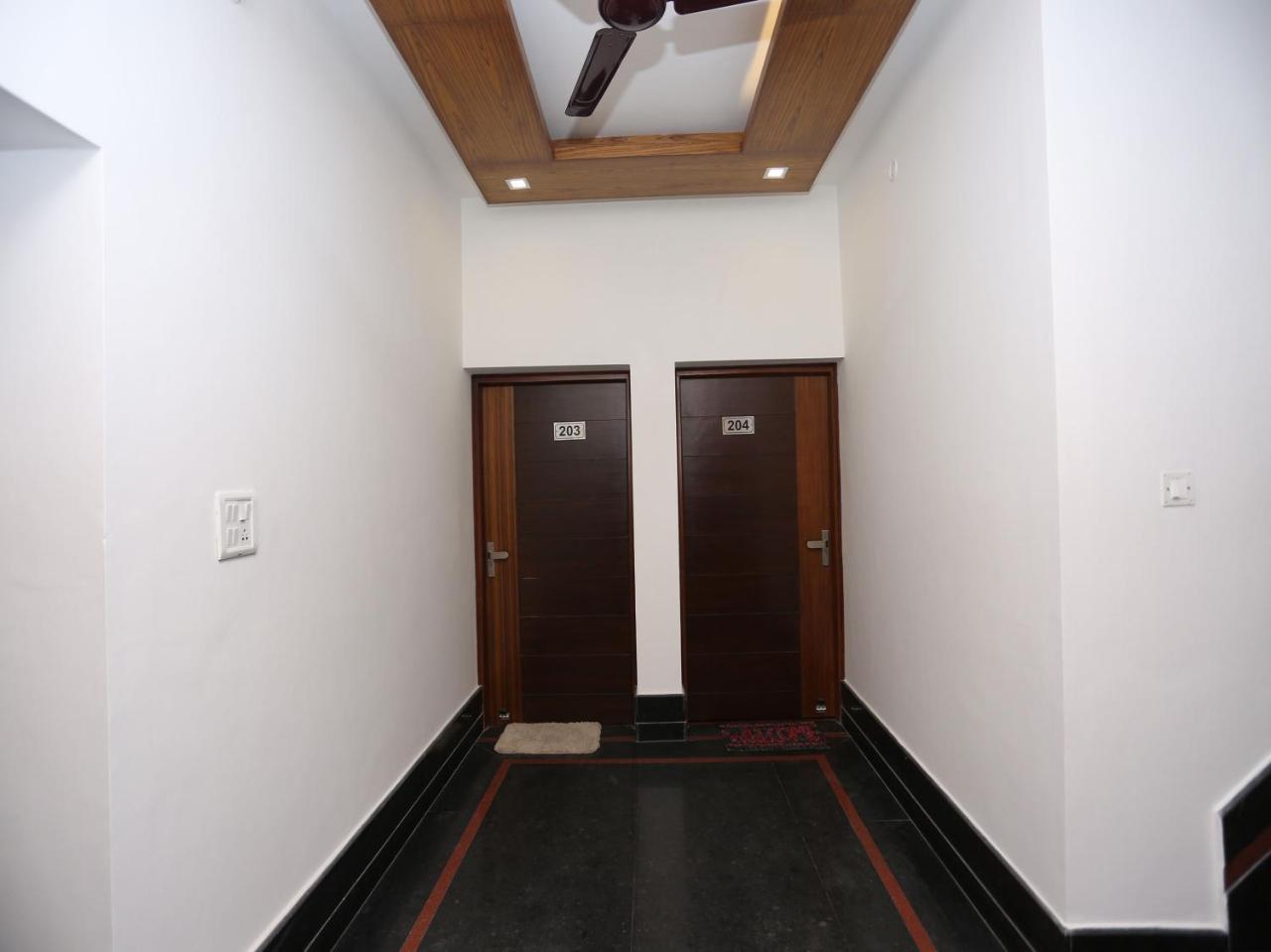 Oyo 10448 Green View Home Stay Dehradun Dış mekan fotoğraf
