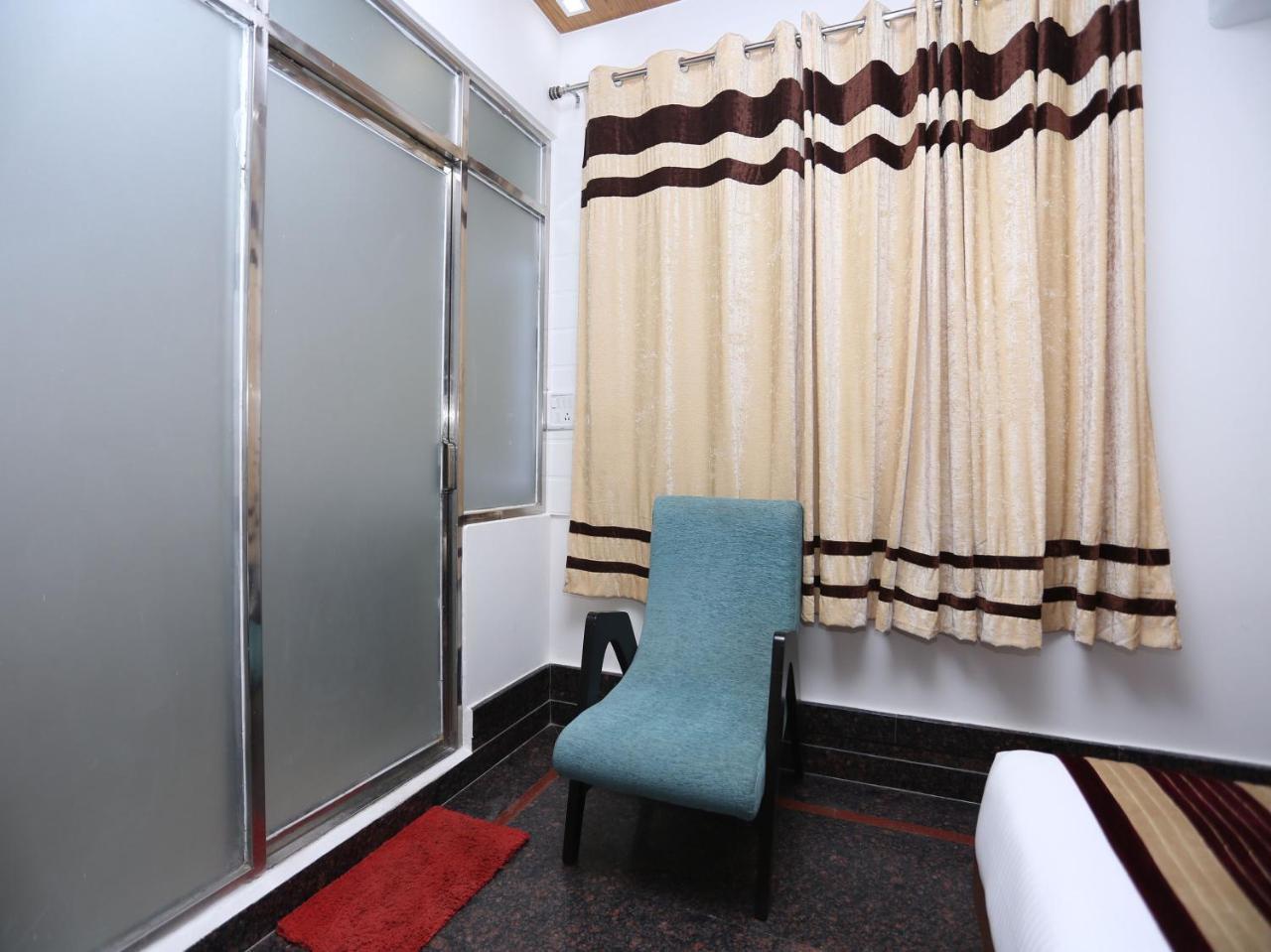Oyo 10448 Green View Home Stay Dehradun Dış mekan fotoğraf