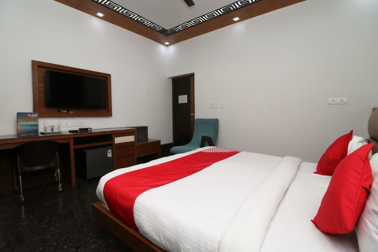 Oyo 10448 Green View Home Stay Dehradun Dış mekan fotoğraf