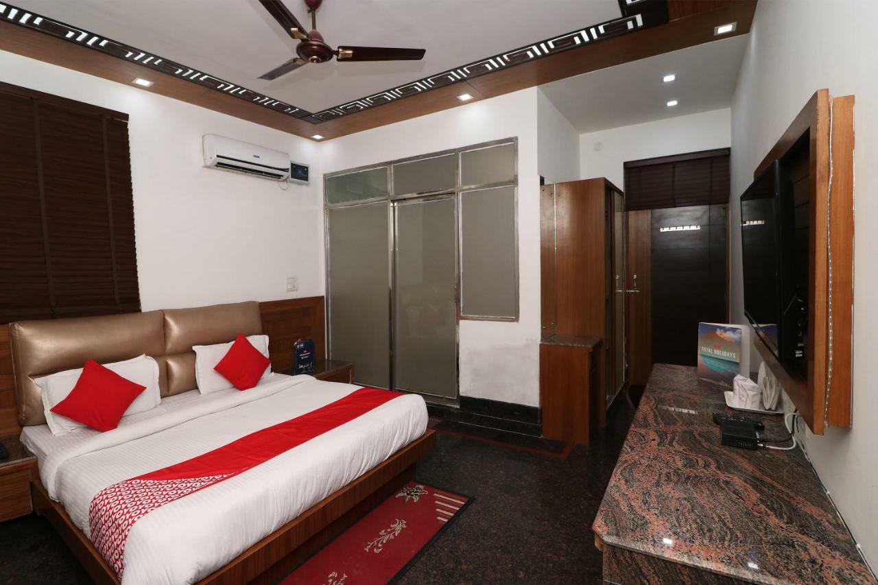 Oyo 10448 Green View Home Stay Dehradun Dış mekan fotoğraf