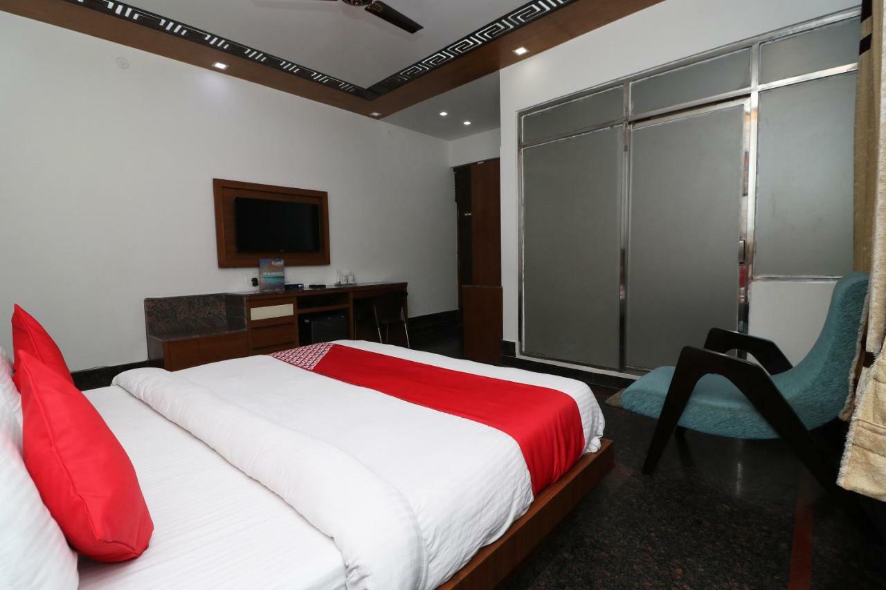 Oyo 10448 Green View Home Stay Dehradun Dış mekan fotoğraf